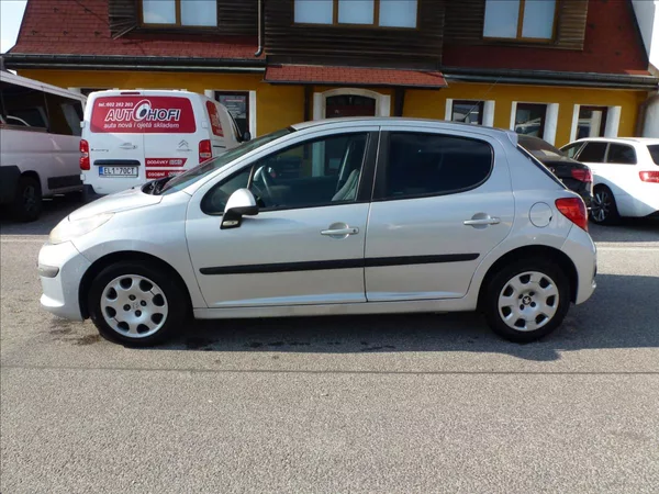 Peugeot 207 1,4 - foto 14