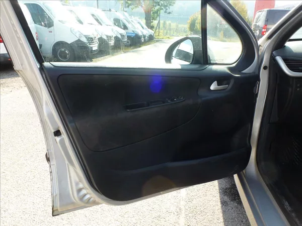 Peugeot 207 1,4 - foto 16