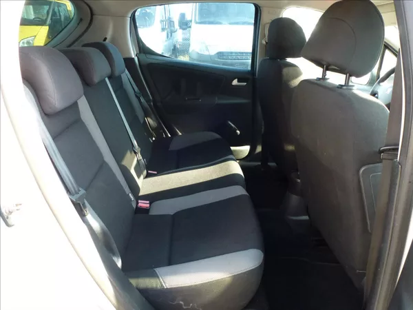 Peugeot 207 1,4 - foto 24
