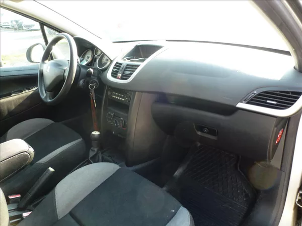 Peugeot 207 1,4 - foto 26