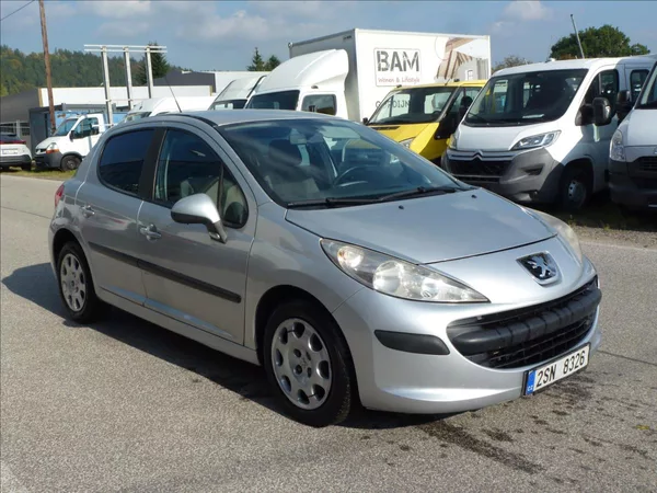 Peugeot 207 1,4 - foto 6