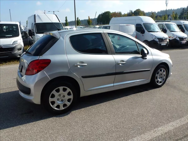 Peugeot 207 1,4 - foto 8
