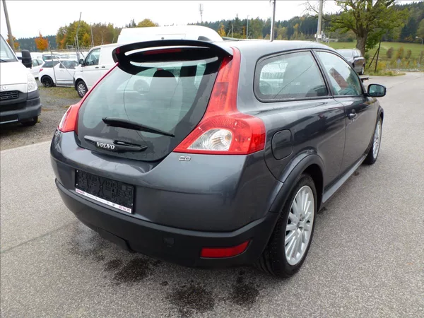 Volvo C30 2,0 i 16V Titanium Grey - foto 11