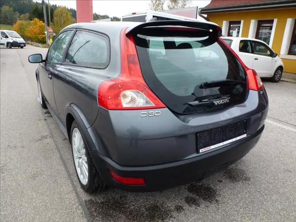 Volvo C30 2,0 i 16V Titanium Grey - foto 13