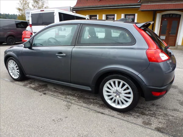 Volvo C30 2,0 i 16V Titanium Grey - foto 15