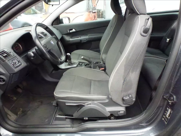 Volvo C30 2,0 i 16V Titanium Grey - foto 20