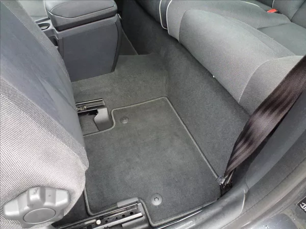 Volvo C30 2,0 i 16V Titanium Grey - foto 22