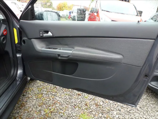 Volvo C30 2,0 i 16V Titanium Grey - foto 28