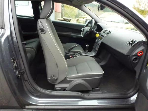 Volvo C30 2,0 i 16V Titanium Grey - foto 30