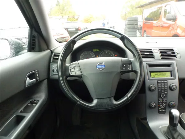 Volvo C30 2,0 i 16V Titanium Grey - foto 36