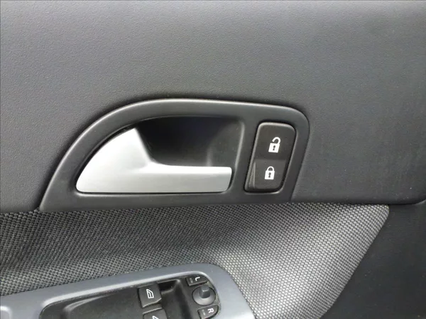 Volvo C30 2,0 i 16V Titanium Grey - foto 38