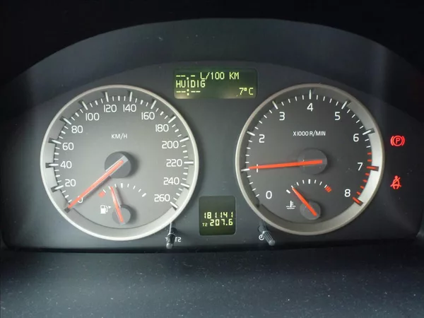 Volvo C30 2,0 i 16V Titanium Grey - foto 40
