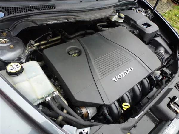 Volvo C30 2,0 i 16V Titanium Grey - foto 51