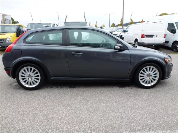 Volvo C30 2,0 i 16V Titanium Grey - foto 8