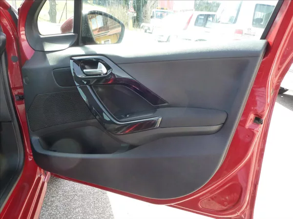 Peugeot 208 1,4 VTi Access 95k MAN5 Lucif - foto 24