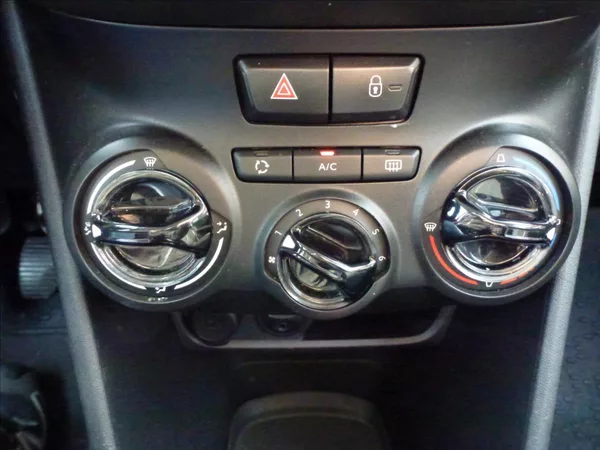Peugeot 208 1,4 VTi Access 95k MAN5 Lucif - foto 33