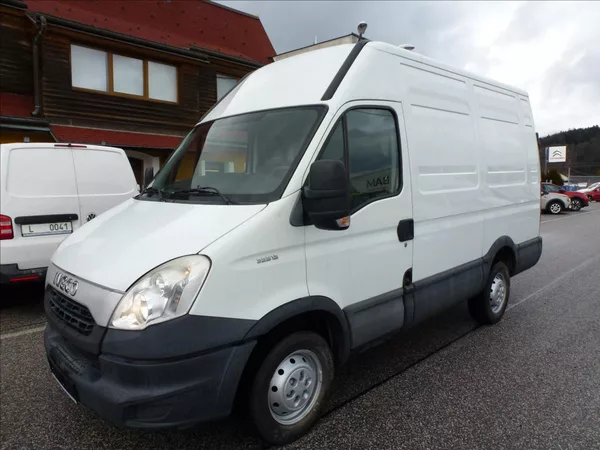 Iveco Daily 2,3 HPT 35S13 - foto 2