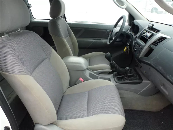 Toyota Hilux 2,5 D4-D Extra Cab 4x4 Připrav - foto 19