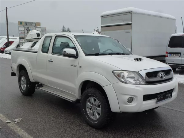 Toyota Hilux 2,5 D4-D Extra Cab 4x4 Připrav - foto 3