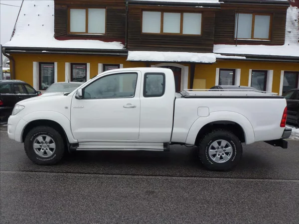 Toyota Hilux 2,5 D4-D Extra Cab 4x4 Připrav - foto 8