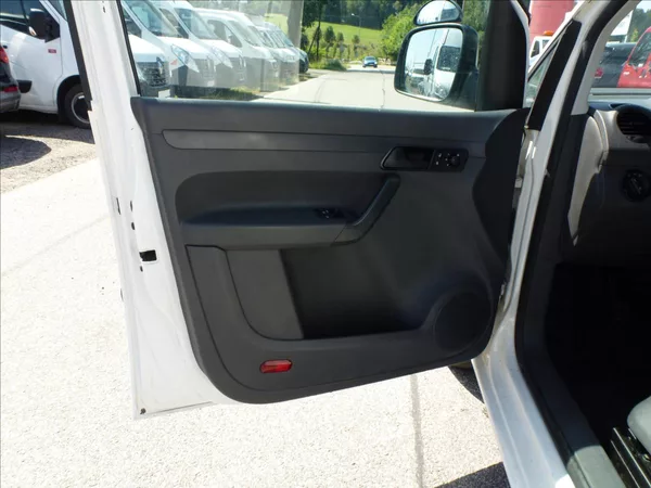 Volkswagen Caddy 1,6 TDI Maxi Long Style - foto 16
