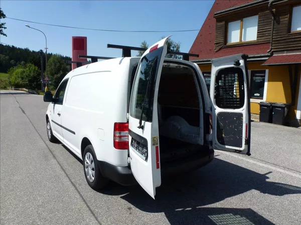 Volkswagen Caddy 1,6 TDI Maxi Long Style - foto 20
