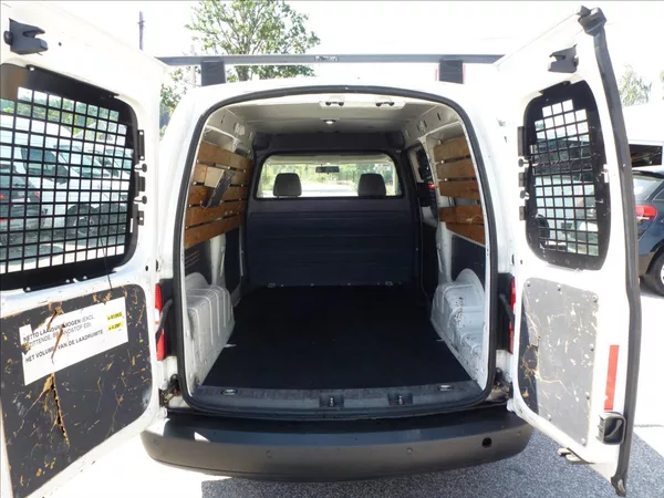 Volkswagen Caddy 1,6 TDI Maxi Long Style - foto 21