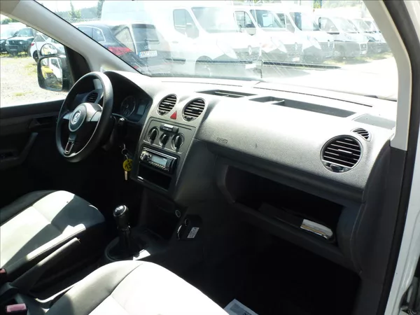 Volkswagen Caddy 1,6 TDI Maxi Long Style - foto 27