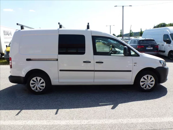 Volkswagen Caddy 1,6 TDI Maxi Long Style - foto 7