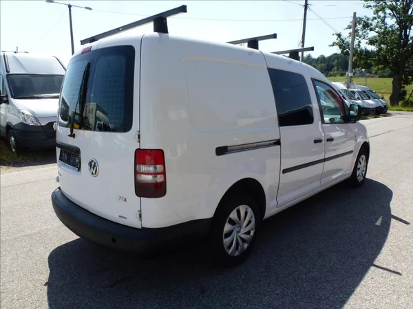 Volkswagen Caddy 1,6 TDI Maxi Long Style - foto 9