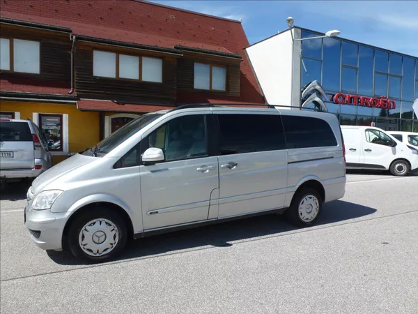 Mercedes-Benz Viano 2,2 DCi 5míst Automat 639 - foto 14