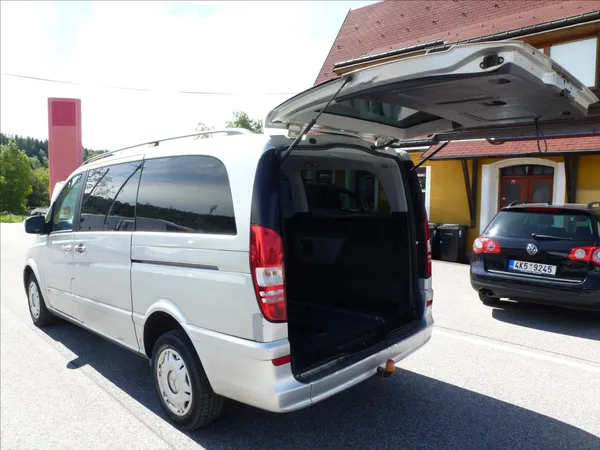 Mercedes-Benz Viano 2,2 DCi 5míst Automat 639 - foto 21