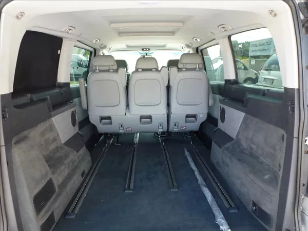Mercedes-Benz Viano 2,2 DCi 5míst Automat 639 - foto 23