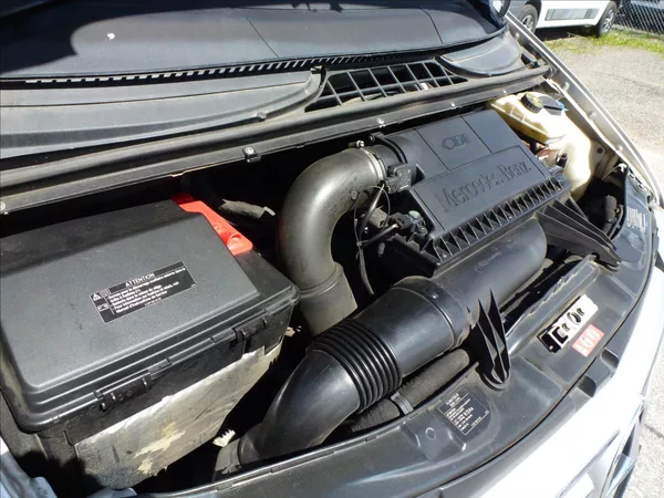 Mercedes-Benz Viano 2,2 DCi 5míst Automat 639 - foto 39