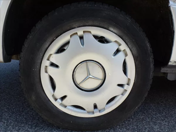 Mercedes-Benz Viano 2,2 DCi 5míst Automat 639 - foto 45