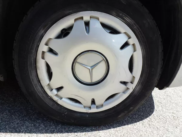Mercedes-Benz Viano 2,2 DCi 5míst Automat 639 - foto 47