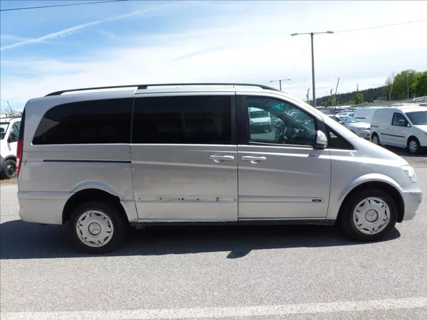 Mercedes-Benz Viano 2,2 DCi 5míst Automat 639 - foto 7