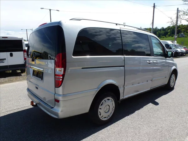 Mercedes-Benz Viano 2,2 DCi 5míst Automat 639 - foto 8