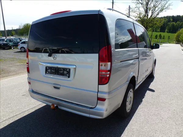 Mercedes-Benz Viano 2,2 DCi 5míst Automat 639 - foto 9