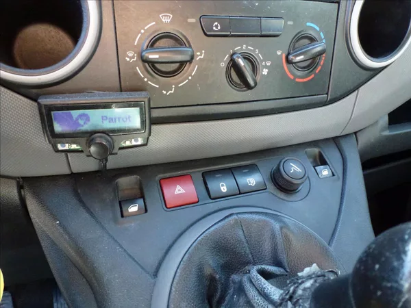 Citroën Berlingo 1,6 HDi 75 L1 X Střešní zahrád - foto 25