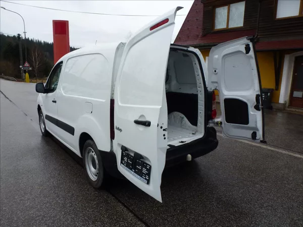 Citroën Berlingo 1,6 BHDI 3míst Tažné,Klima,Tem - foto 18