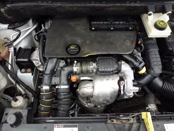 Citroën Berlingo 1,6 BHDI 3míst Tažné,Klima,Tem - foto 33