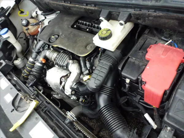 Citroën Berlingo 1,6 BHDI 3míst Tažné,Klima,Tem - foto 34