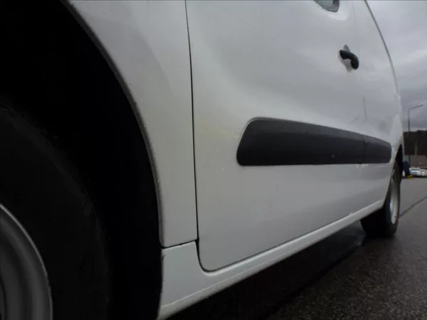 Citroën Berlingo 1,6 BHDI 3míst Tažné,Klima,Tem - foto 49