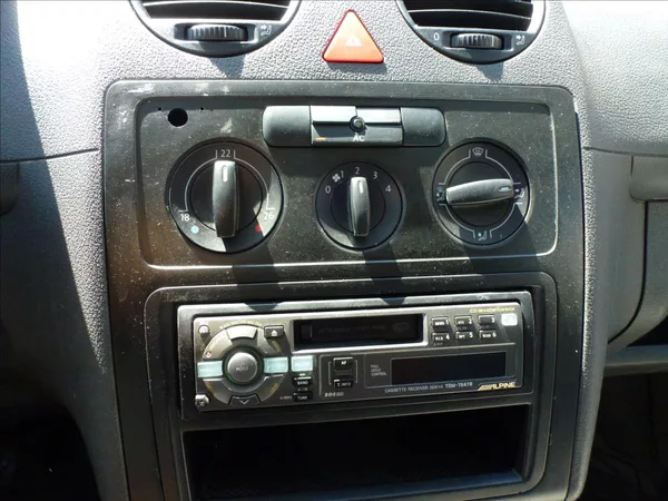 Volkswagen Caddy 1,9 TDI bez DPF - foto 28