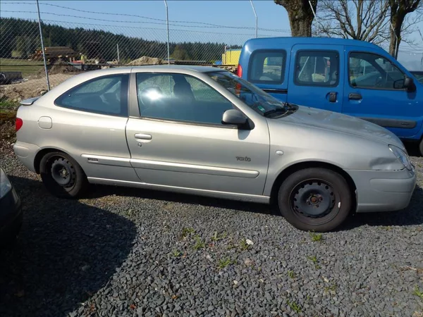 Citroën Xsara 1,6 COUPE I 16V VTR - foto 4