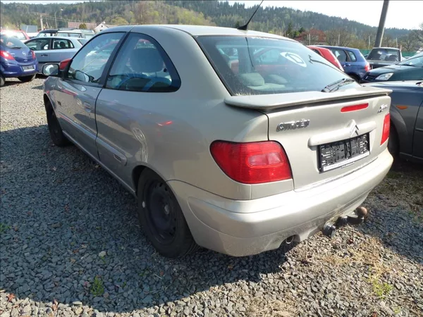Citroën Xsara 1,6 COUPE I 16V VTR - foto 7