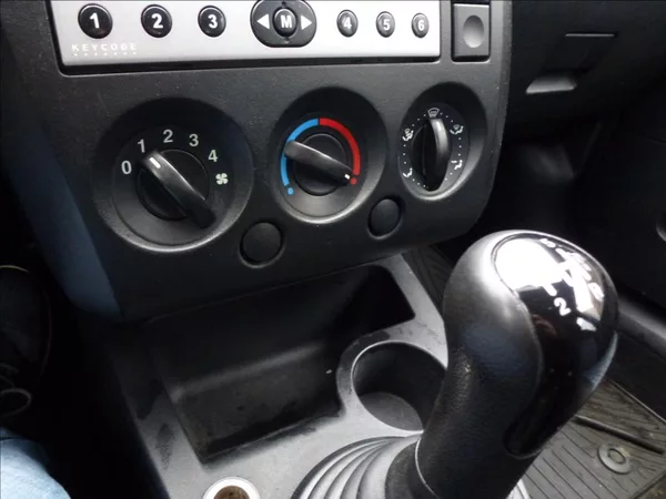 Ford Fiesta 1.4 TDCI 5DV. AMBIENTE - foto 30