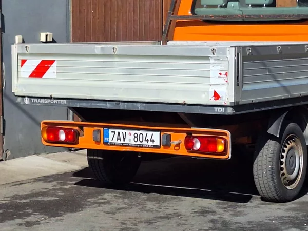 Volkswagen Transporter T5 2,0TDi DOKA 6míst valník - foto 5