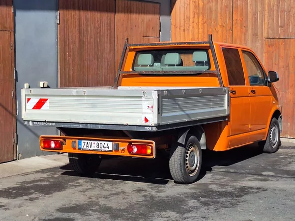 Volkswagen Transporter T5 2,0TDi DOKA 6míst valník - foto 4